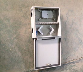 通信網(wǎng)絡(luò)的關(guān)鍵節(jié)點(diǎn) SMC光纖分纖箱、抱桿箱與壁掛箱詳解